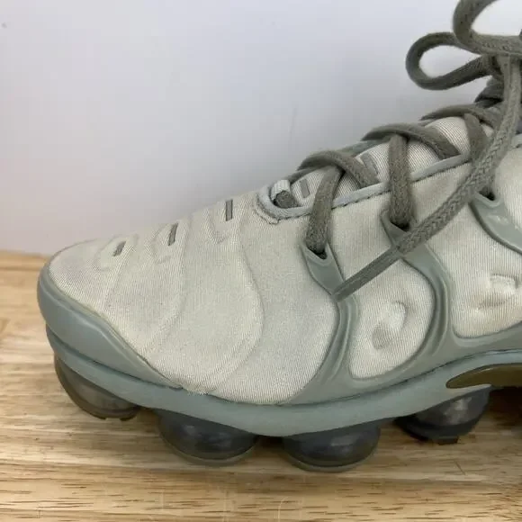Nike Air Vapormax Plus Womens Size 8.5 Gray Green Running Shoes Sneakers - Picture 9 of 16